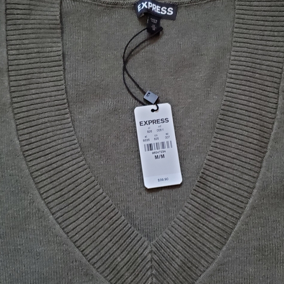 Express sweater - Picture 2 of 2